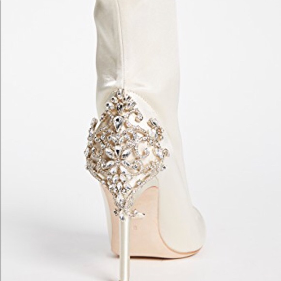 BADGLEY MISCHKA Satin MEG jeweled booties boots - Picture 3 of 8